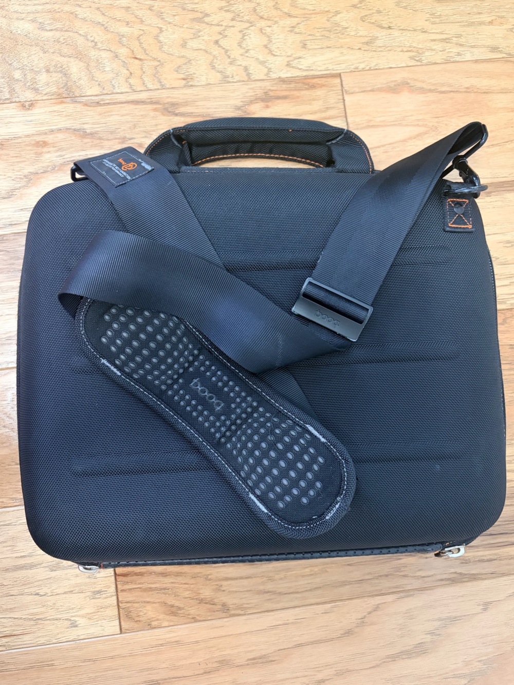 Booq shell laptop bag with strap
